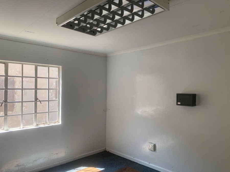 To Let commercial Property for Rent in Oos Einde Free State